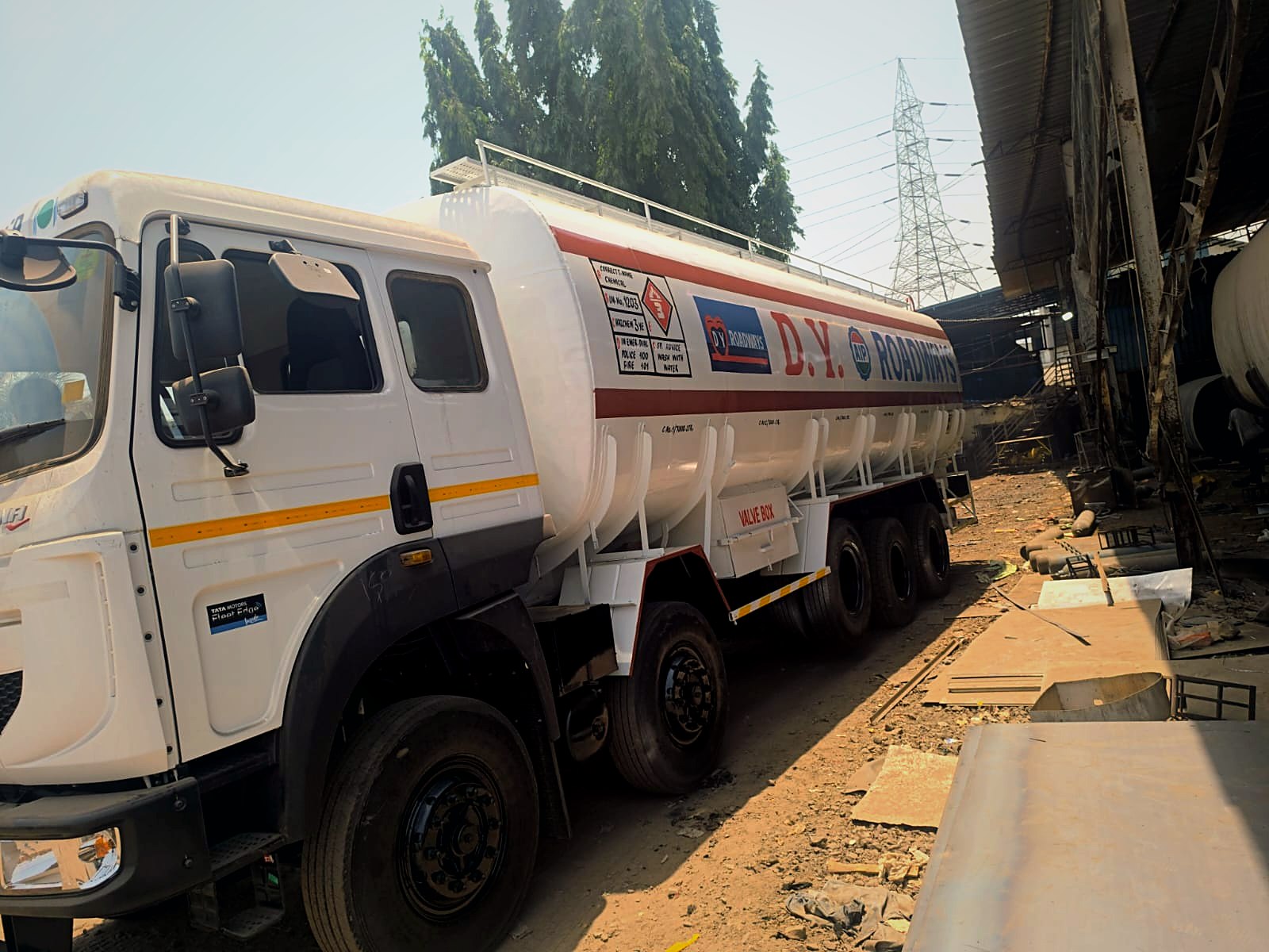 D.Y. Roadways tanker truck